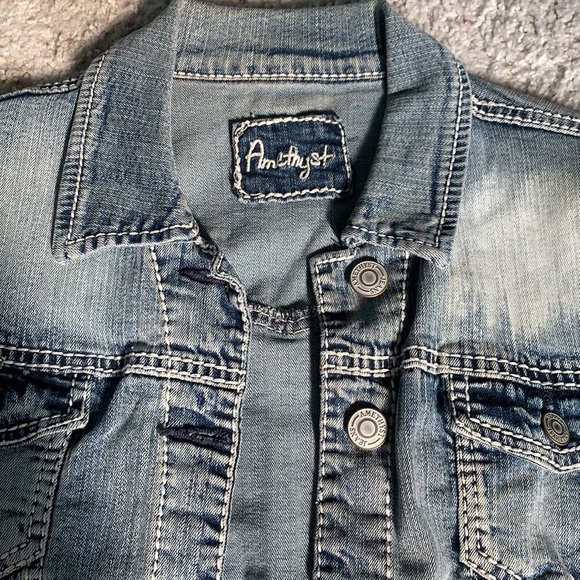 Jean Jacket - Picture 2 of 4